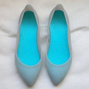 Like New! CROCS Light Gray Clear Pointy Toe Flats
